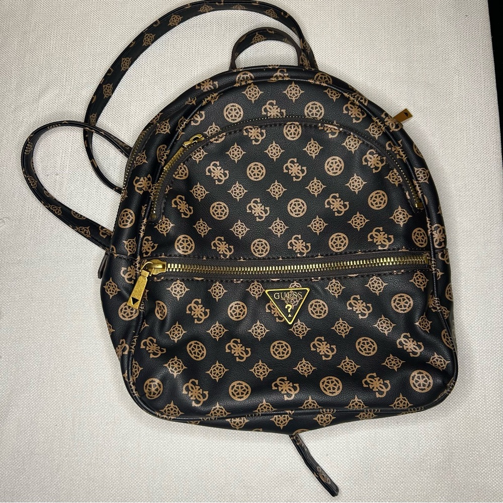 Guess Manhattan Black and Tan Backpack